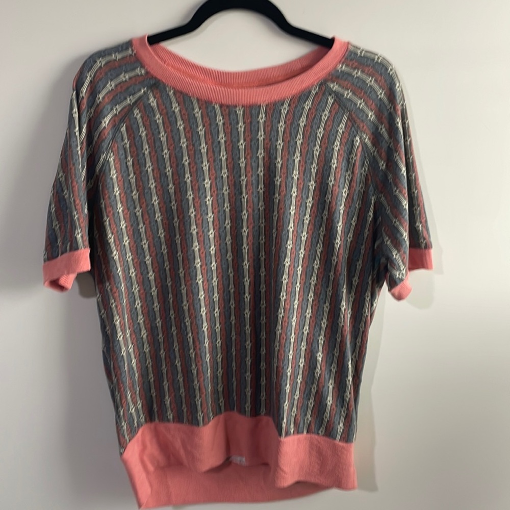LulaRoe Jane - Star patterned short sleeve light sweat shirt material - Size Med